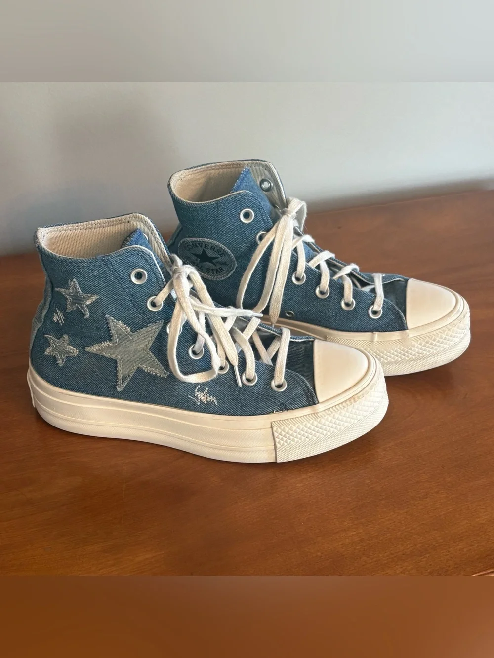 CONVERSE Women's Chuck Taylor All Star Lift Denim Stars Ortholite Insole 6.5